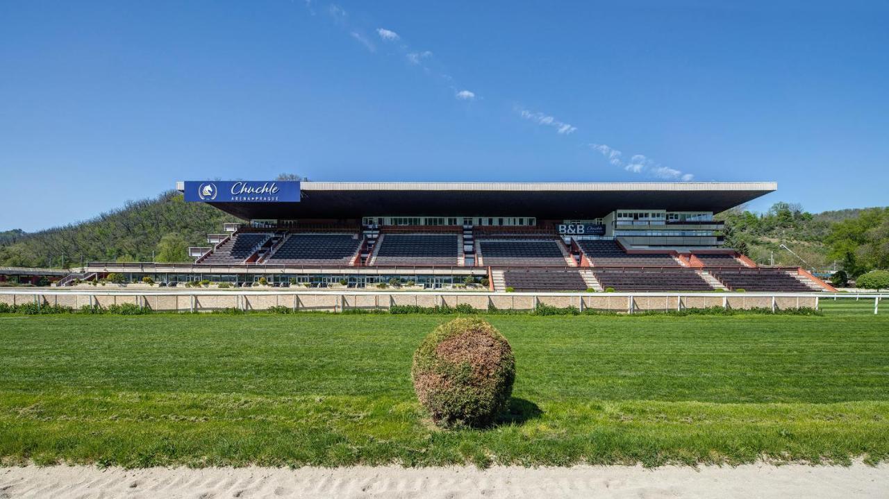 B&B Chuchle Arena Praha Exterior foto